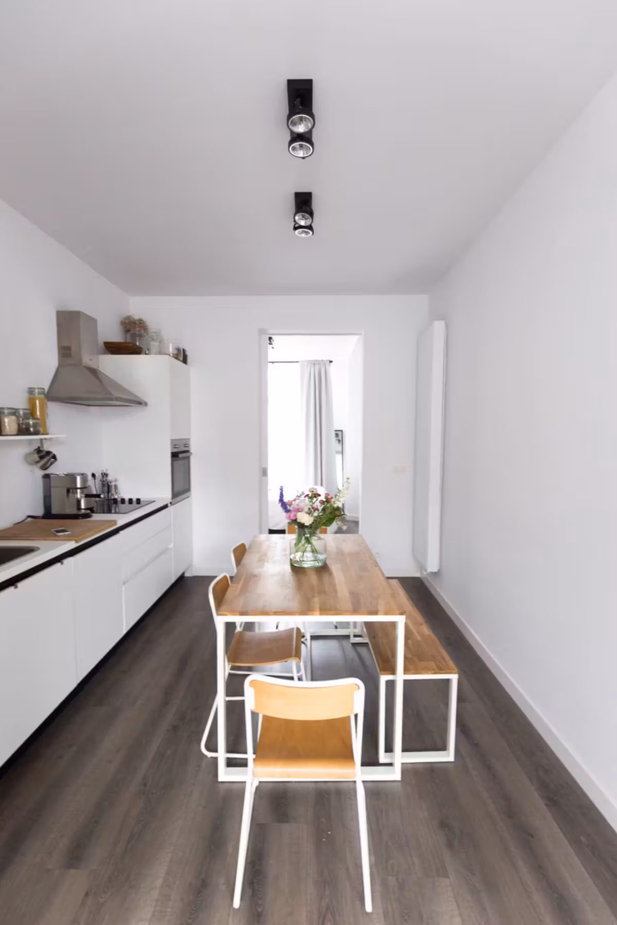 Trendy 1-bedroom apartment on Begijnenvest near Theaterplein - 4