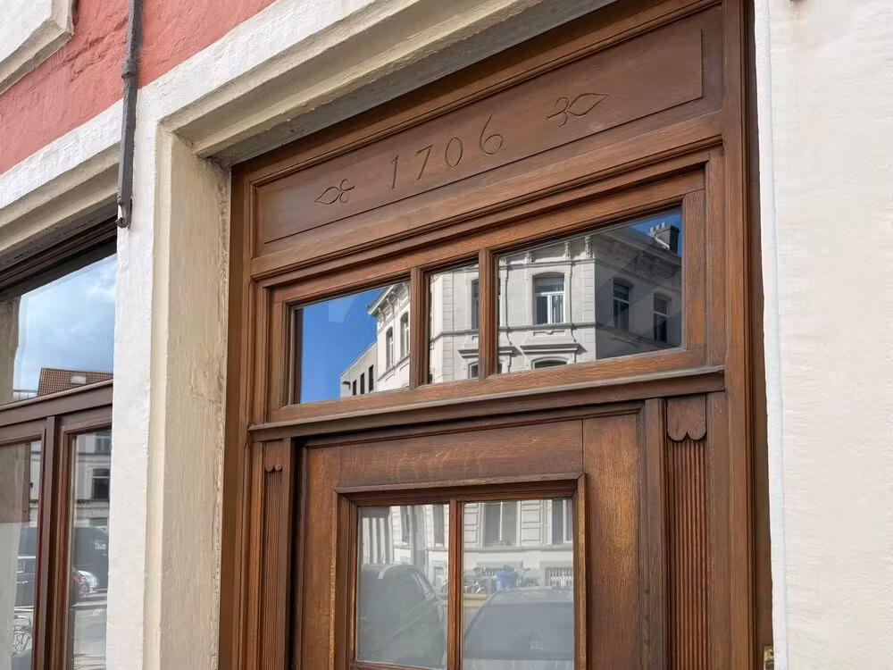 Bemeubelde 18de-eeuwse karakterwoning in hartje Gent - 4