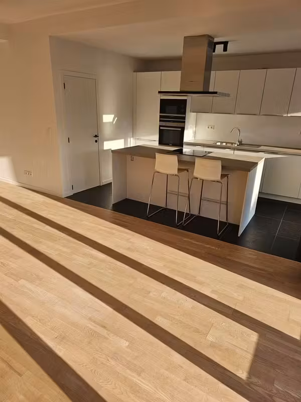 Gerenoveerde halfopen woning met 3 slaapkamers - 3