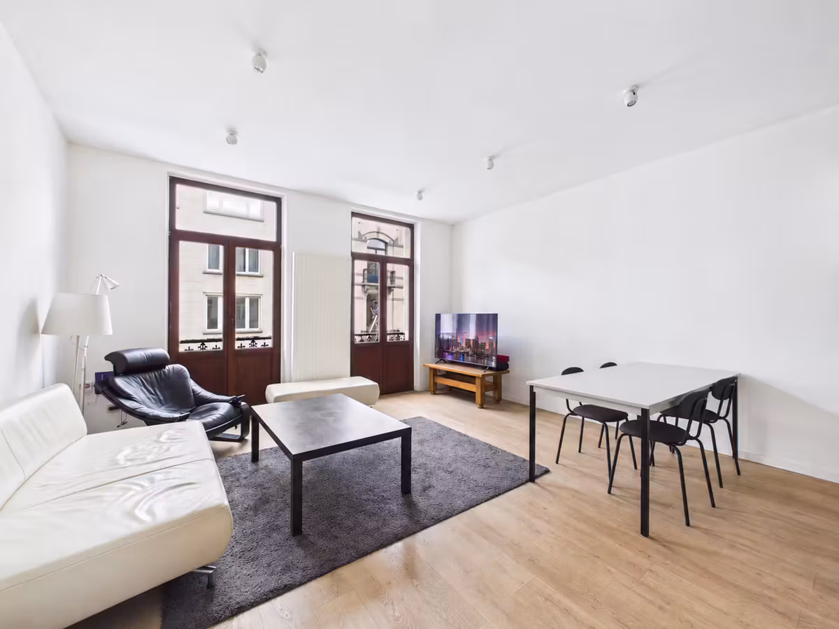 Three-bedroom triplex with balcony in Saint-Gilles - 1