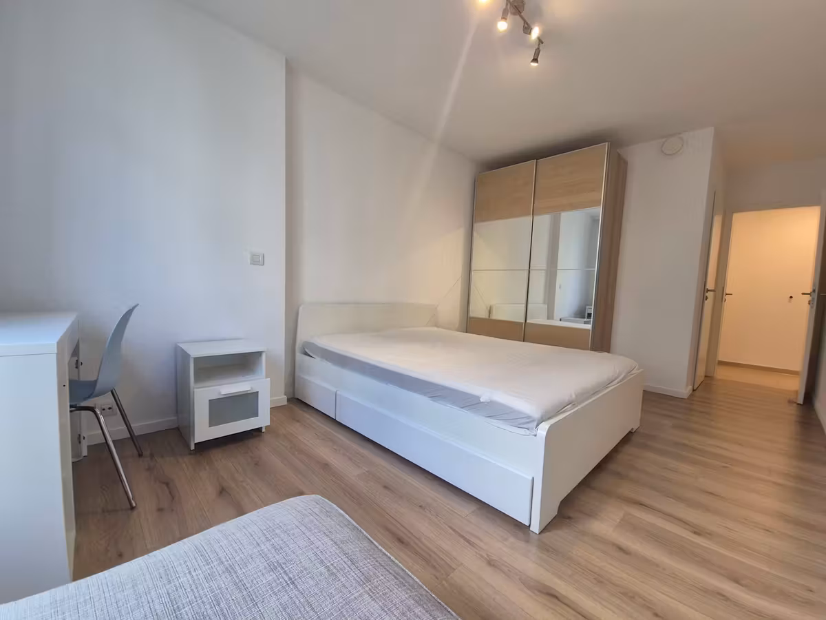 Two-bedroom apartment in Etterbeek with balcony - 9