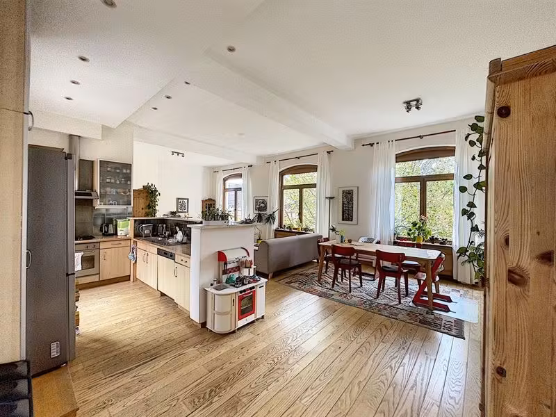 Downtown! Superb 3 bedroom apartment + terrace - 2