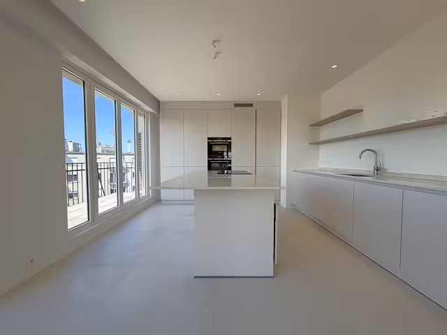 Luxury three-bedroom penthouse in Ixelles - 3
