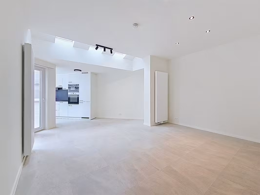 Renovated semi-detached home near Sint-Denijs-Westrem center - 4