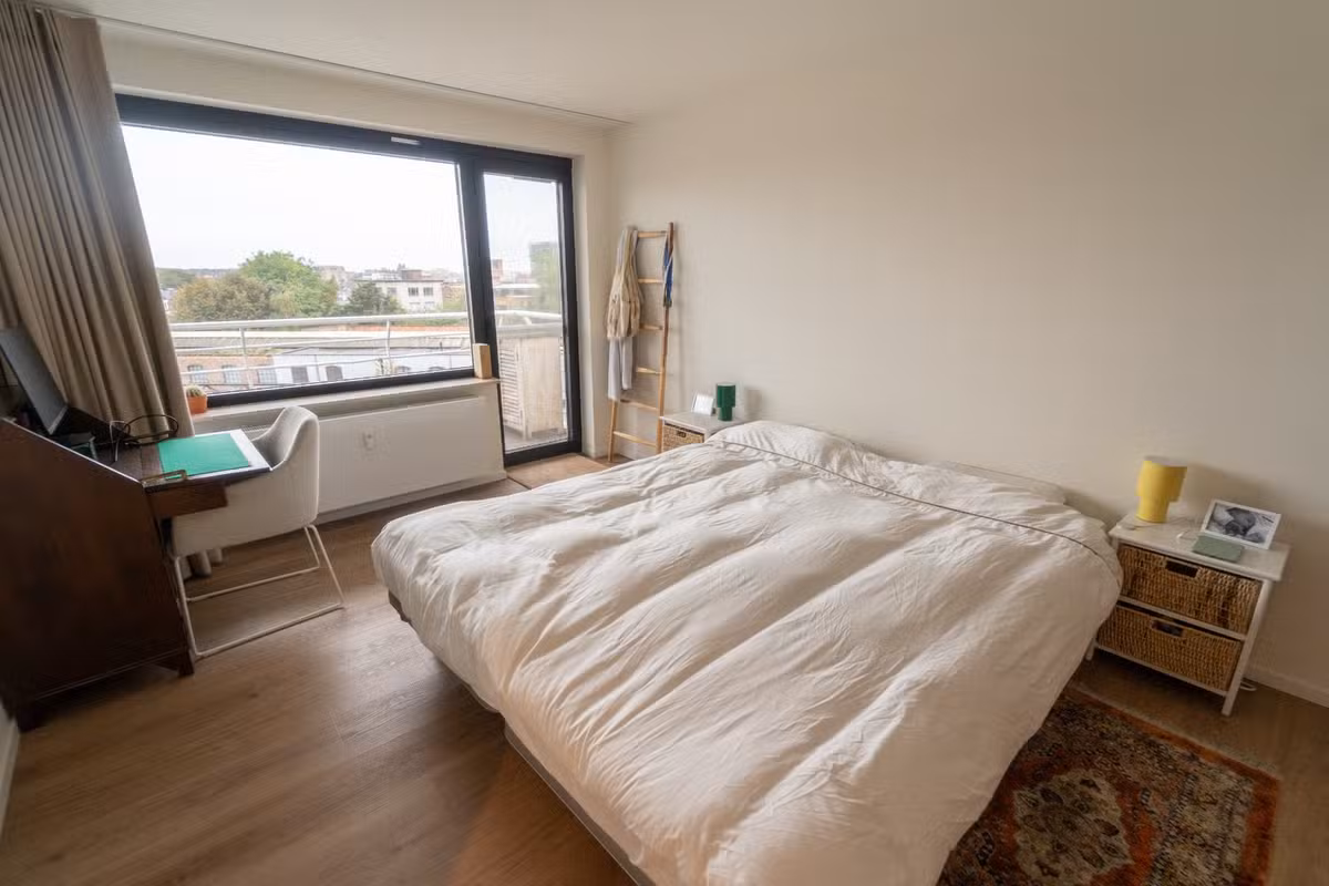Grand appartement de 3 chambres à coucher près de la Coupure - 13