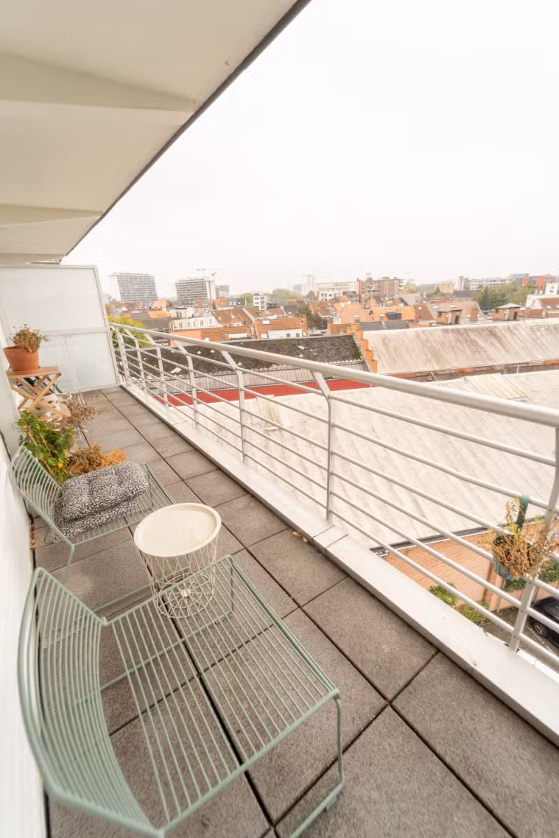 Grand appartement de 3 chambres à coucher près de la Coupure - 15