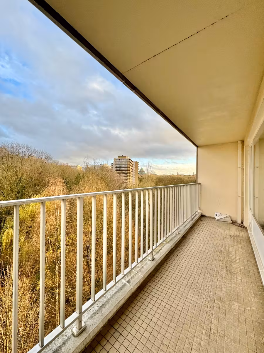 Appartement met terras in Ganshoren - 1
