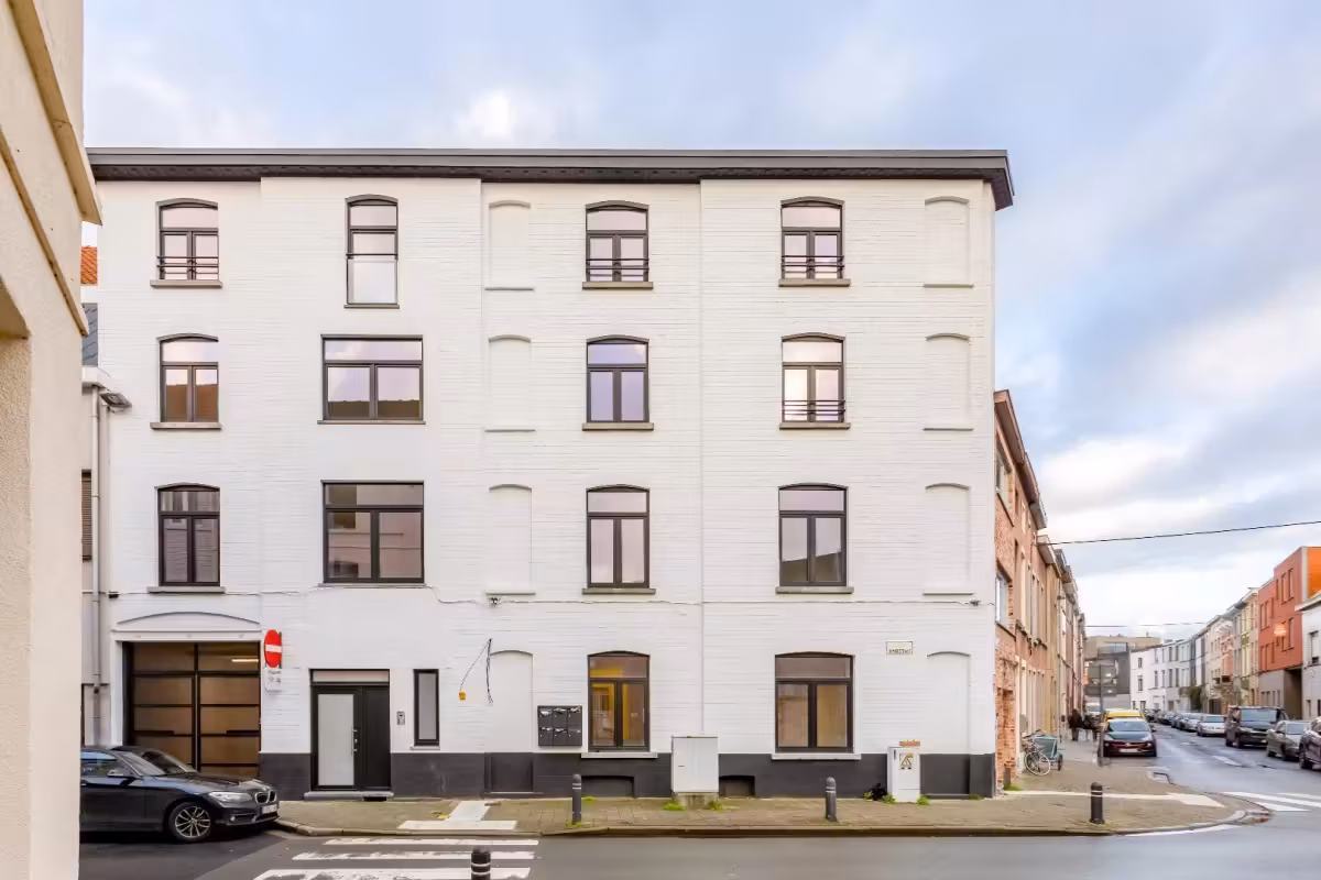 Gerenoveerd 1-slaapkamerappartement met gemeenschappelijke tuin - 4