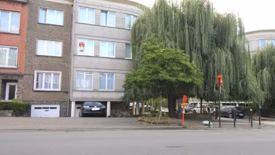 Appartement met 2 slaapkamers en balkon in Laken - 13