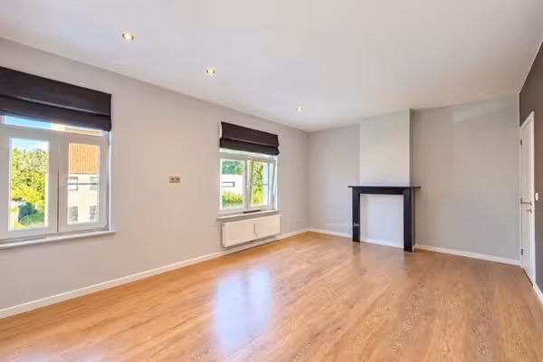 Maison semi-ouverte rénovée avec jardin - 8