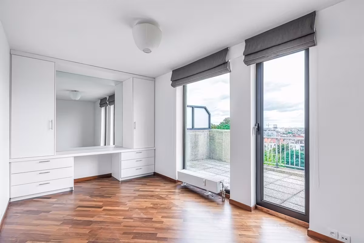Penthouse met dubbel parkeren in de wijk Châtelain - 6