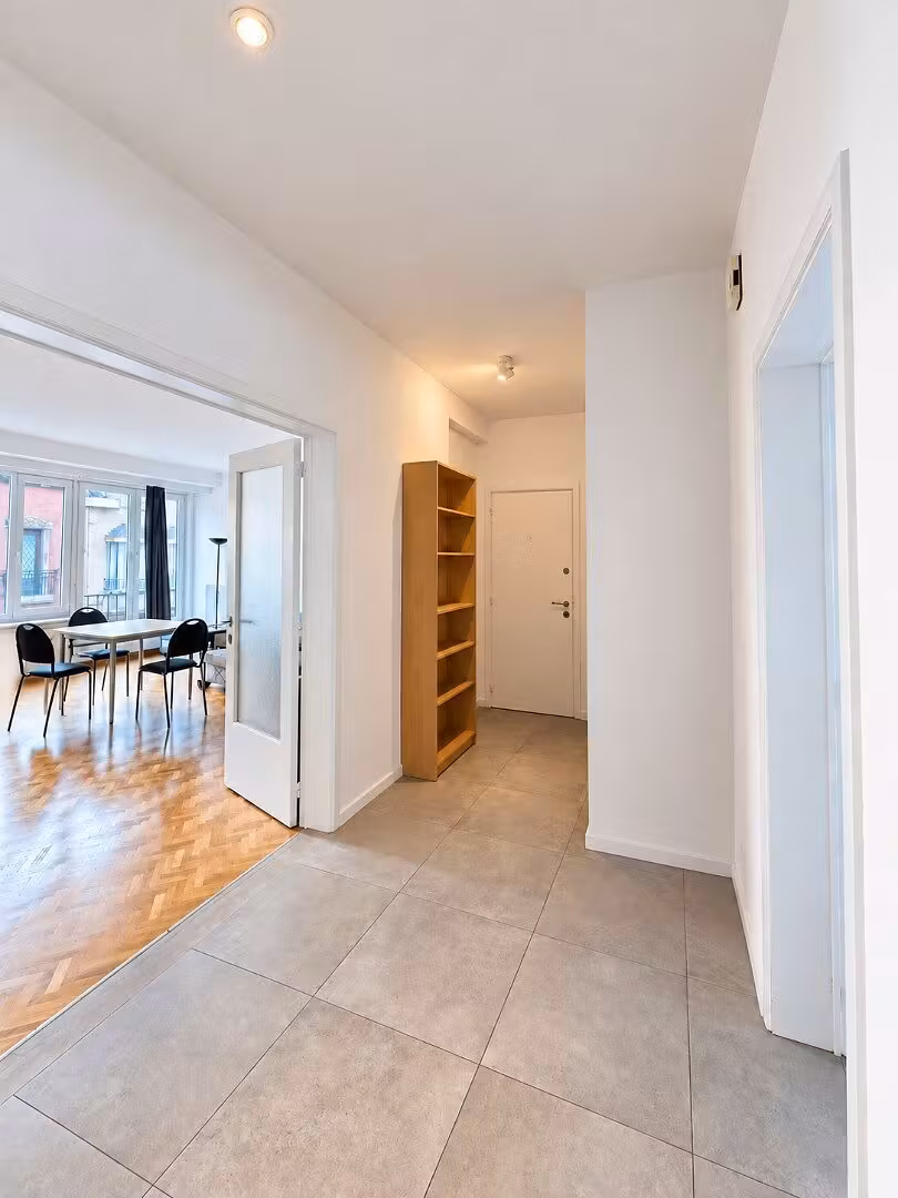 Appartement récemment rénové avec 2 chambres à coucher - 9