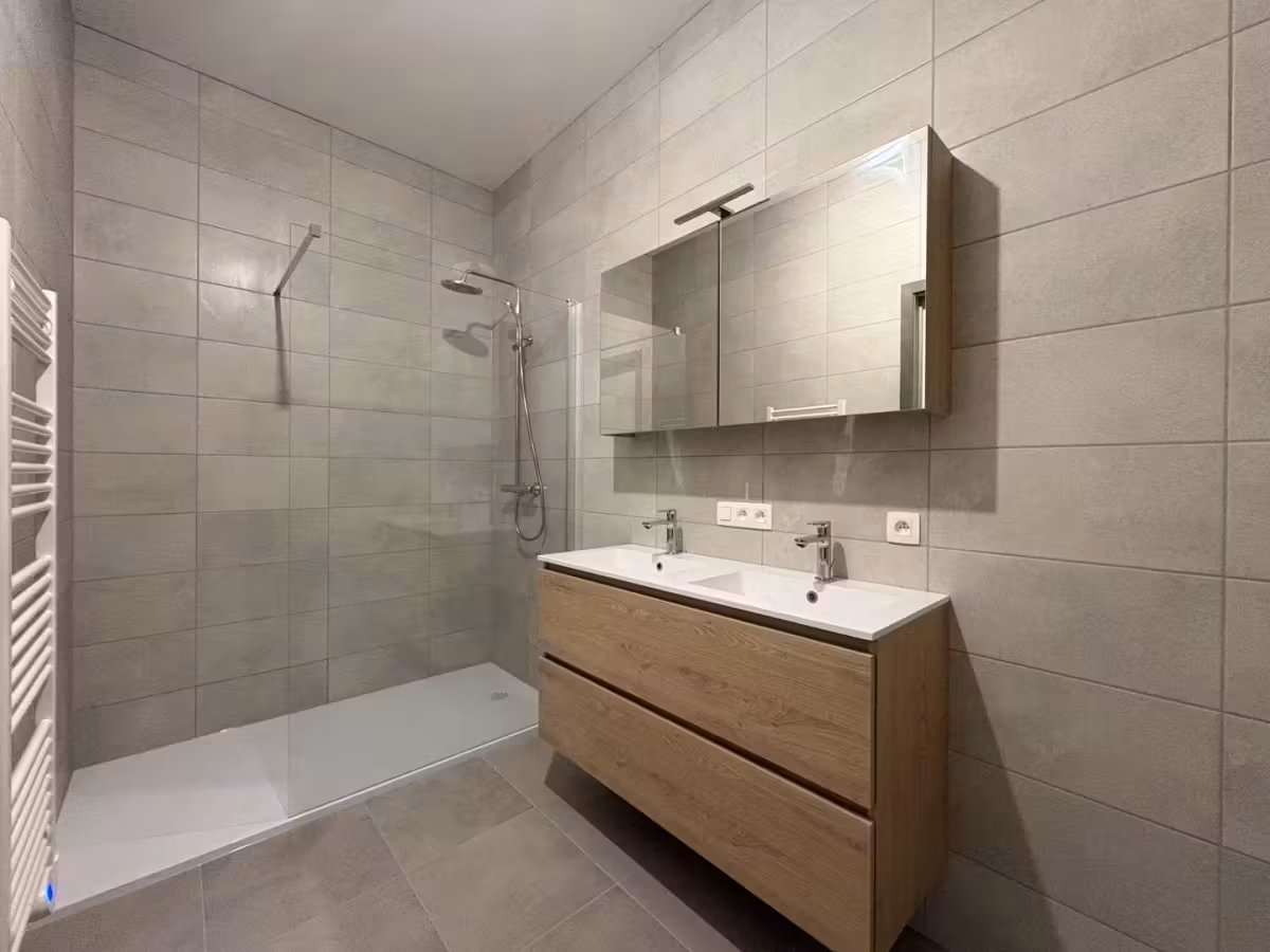 Appartement neuf avec place de parking à Gand - 4