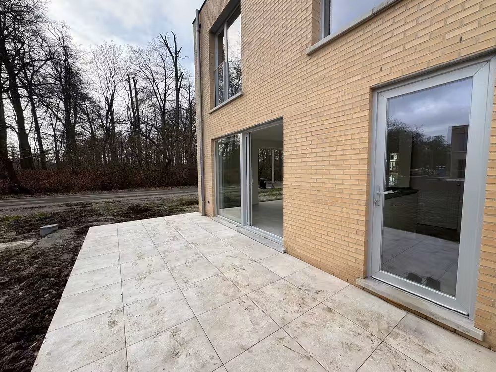 Moderne en energiezuinige halfopen woning met tuin op topligging in Mariakerke - 4