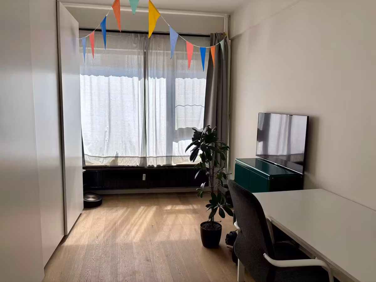 Appartement lumineux de deux chambres à Anvers Sud - 8