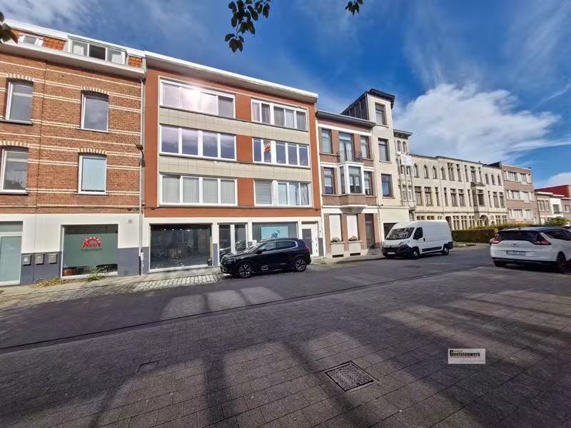 Appartement rénové avec 2 chambres à coucher - 2