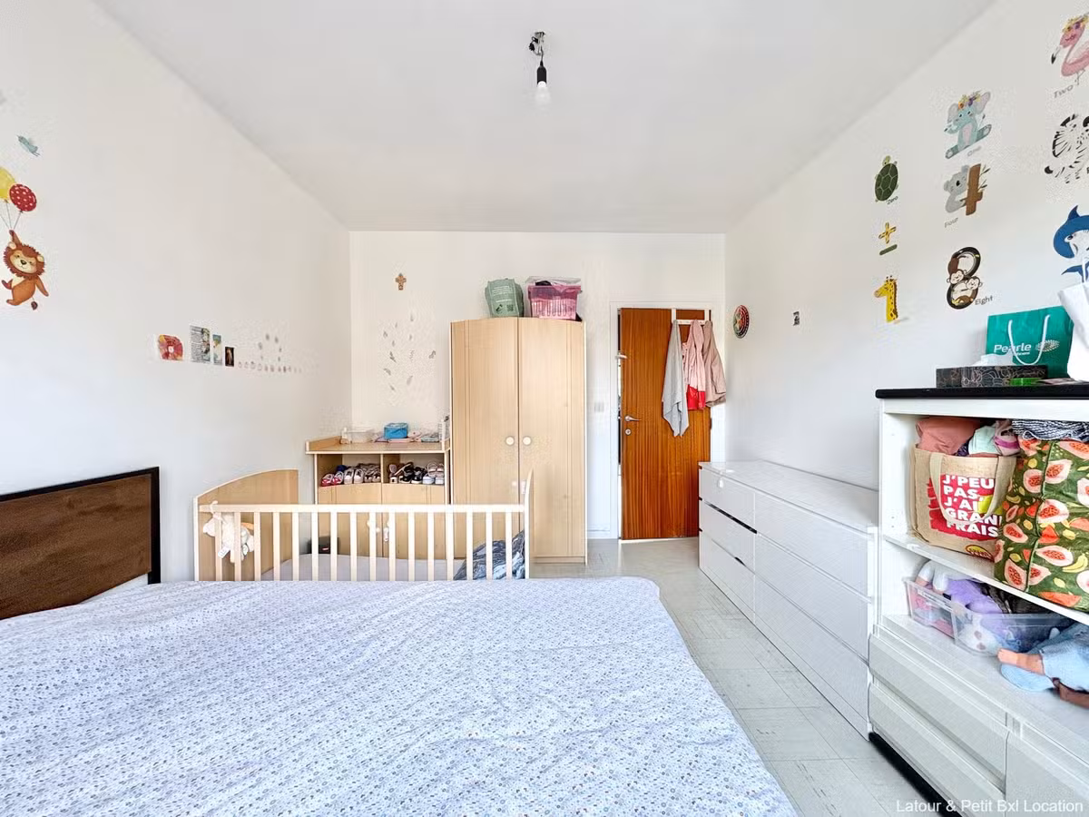 Twee-slaapkamerappartement met garage - 11