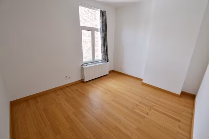 Bel appartement rénové proche de la Place Louise - 11