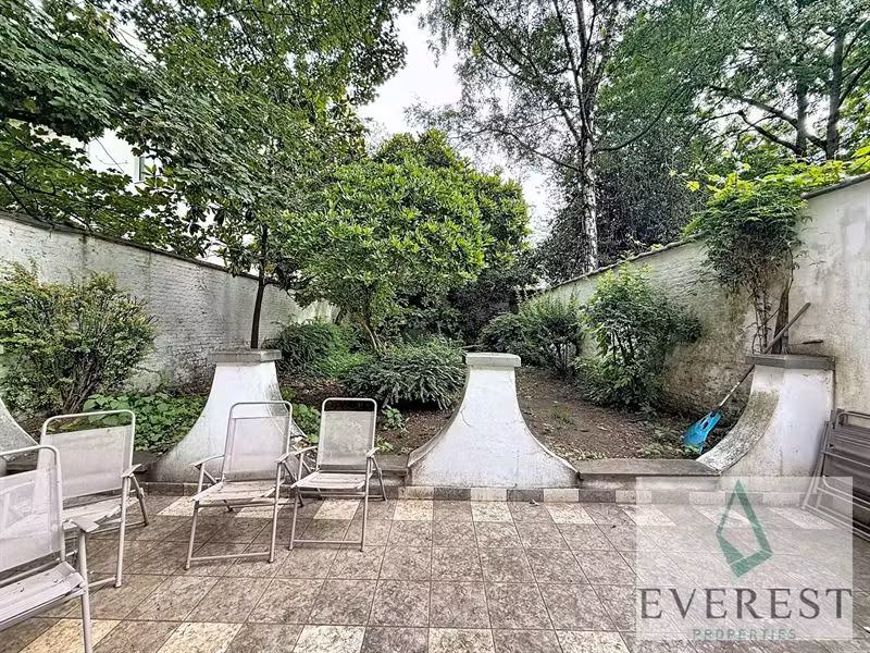 Near Place du Luxembourg, magnificent 3 bedroom apartment with terrace & garden - 2