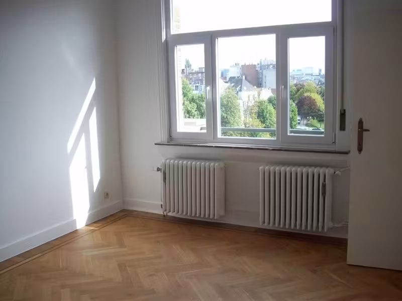 Josaphat Park! Very nice unfurnished 2 bedroom apartment for rent - 7