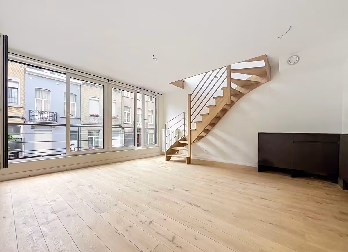 Lumineux duplex 1 chambre quartier Josaphat - 2