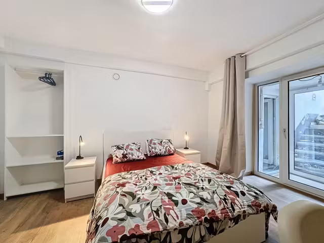 Studentenflat in Saint-Gilles met XXL terras - 8