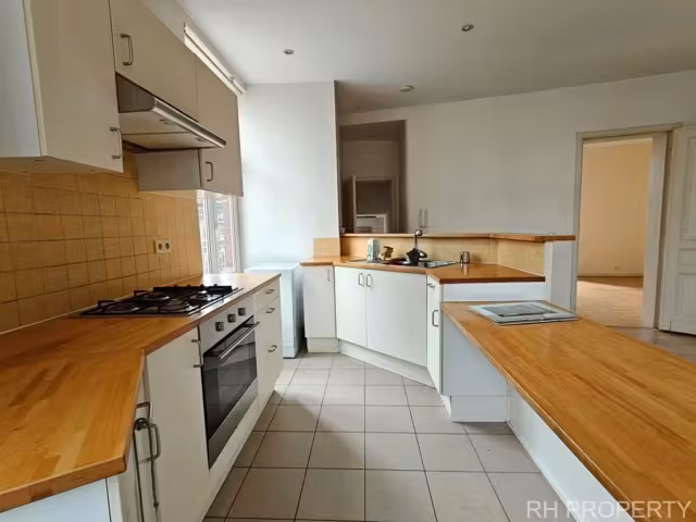 One-bedroom apartment in Ixelles - 2