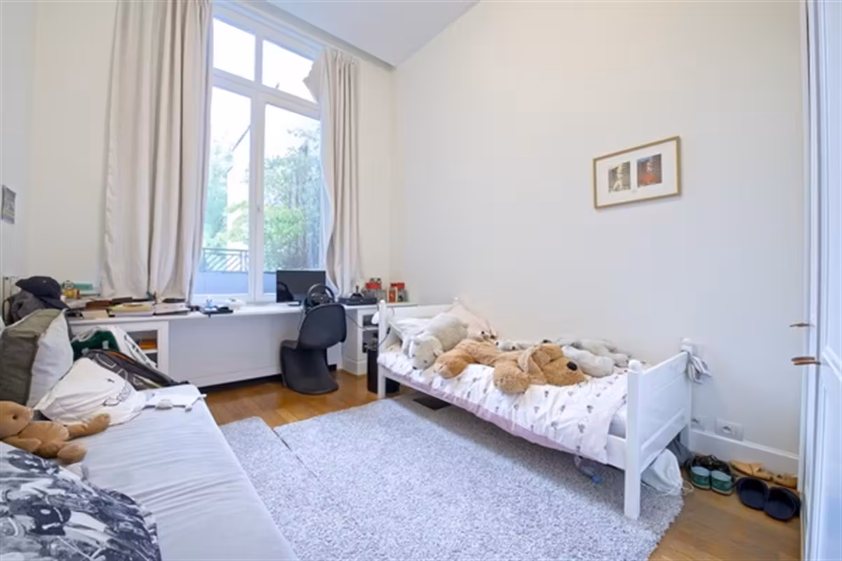 Sfeervol appartement met terras nabij Brugmann - 14