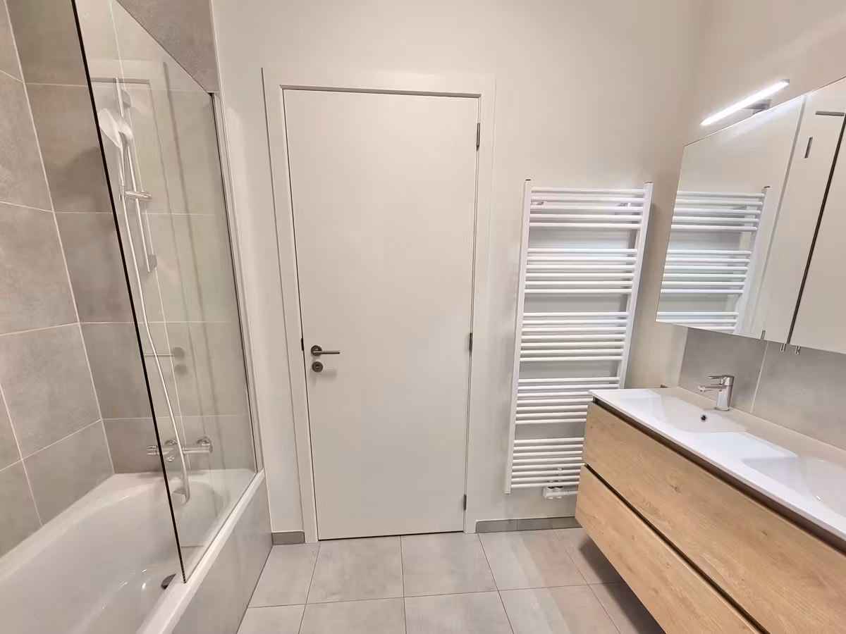 Ruim en lichtrijk nieuw appartement te huur in Anderlecht - 6