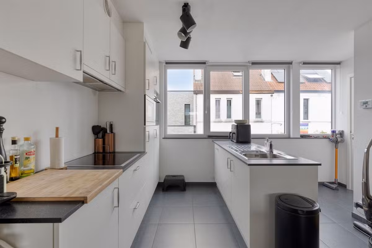 Recent triplexappartement met 2 slaapkamers en terras - 9