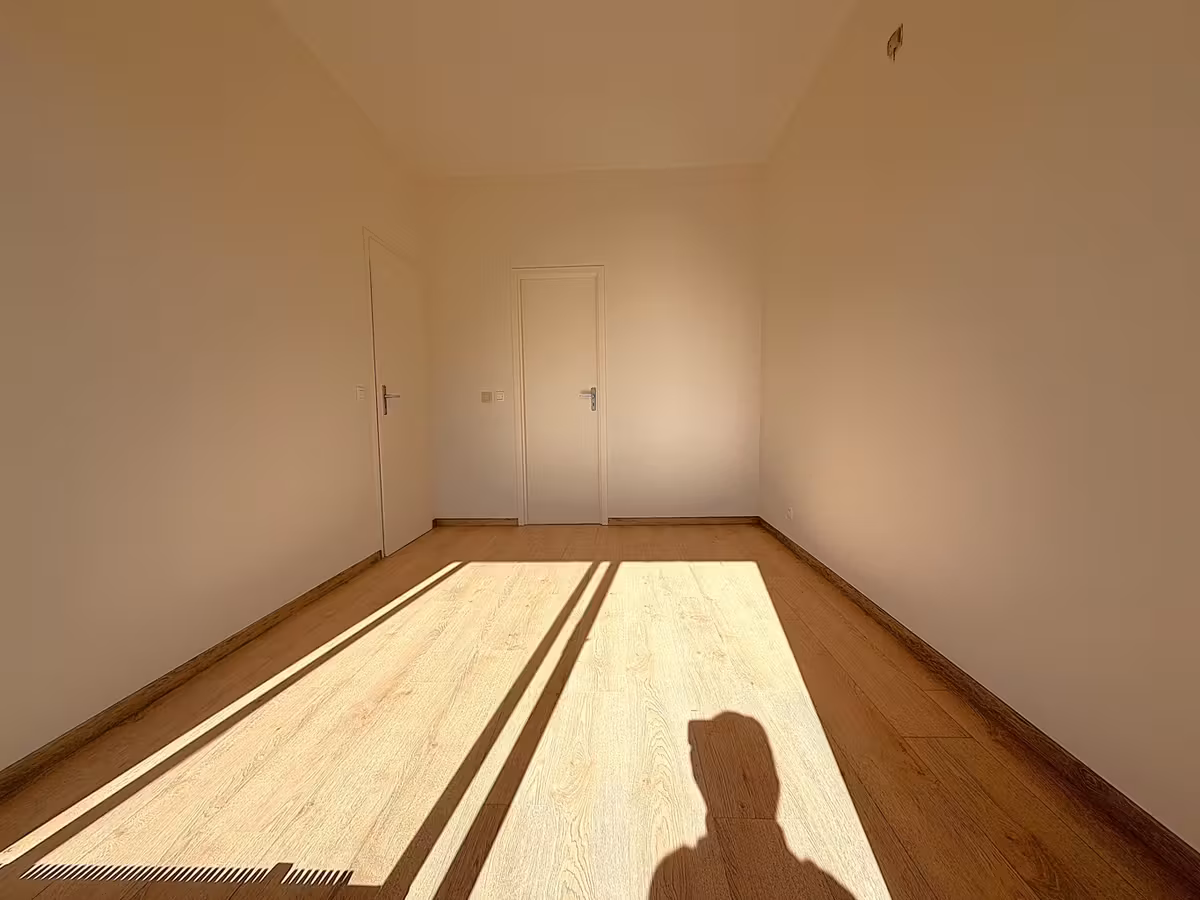 Gerenoveerd appartement met grote terras in Uccle - 4
