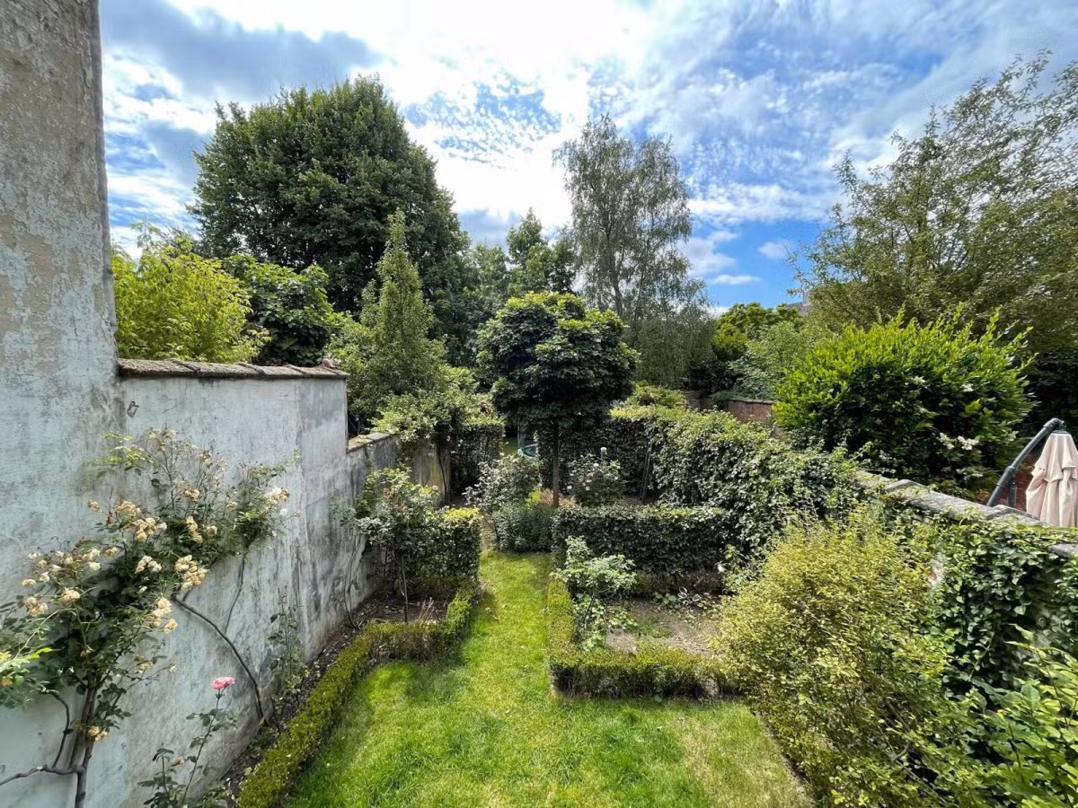 Maison bourgeoise avec 4 chambres à coucher et jardin... - 17