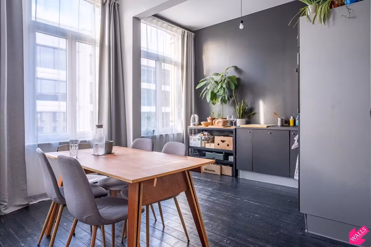 Licht en ruim 1 slaapkamer appartement te Berchem - 3