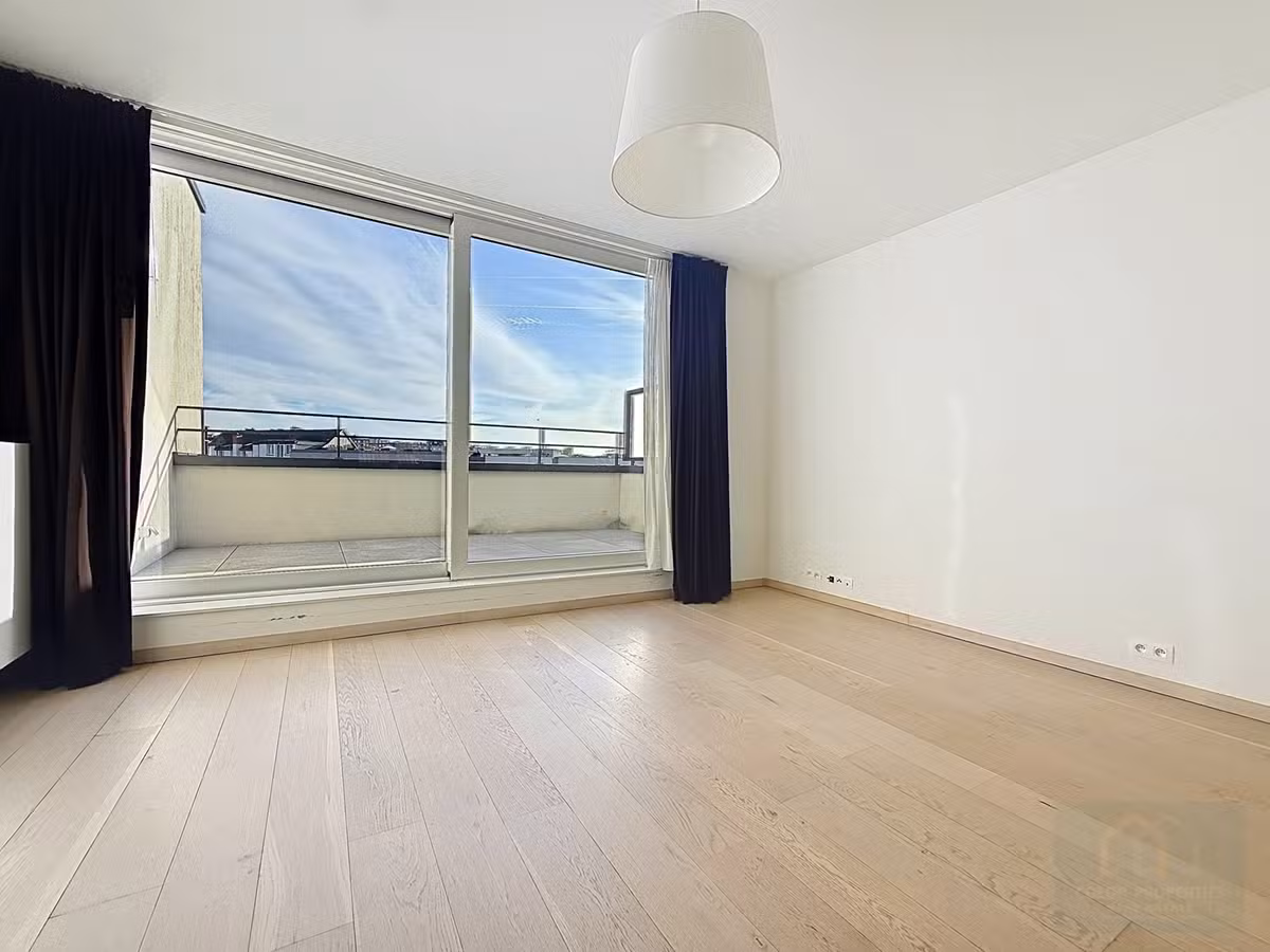 Niet gemeubileerde penthouse met terrassen in Etterbeek - 7