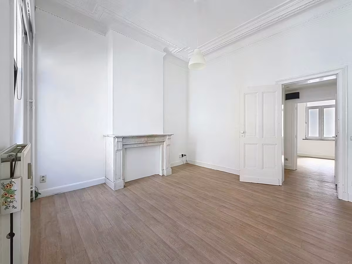 One-bedroom apartment in Ixelles - 3