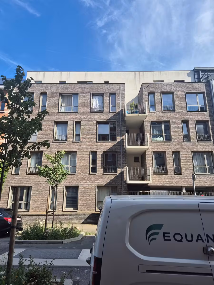 Two-bedroom apartment in Etterbeek with balcony - 17