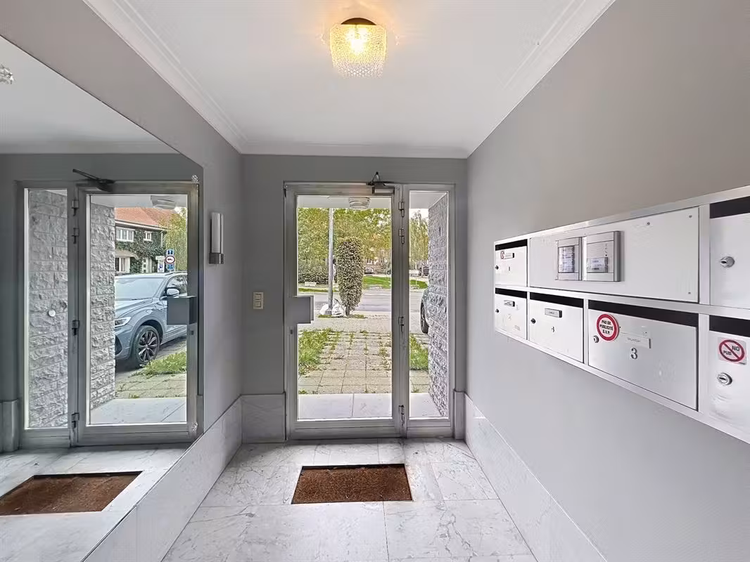 Appartement avec une chambre à Woluwe-Saint-Lambert - 5