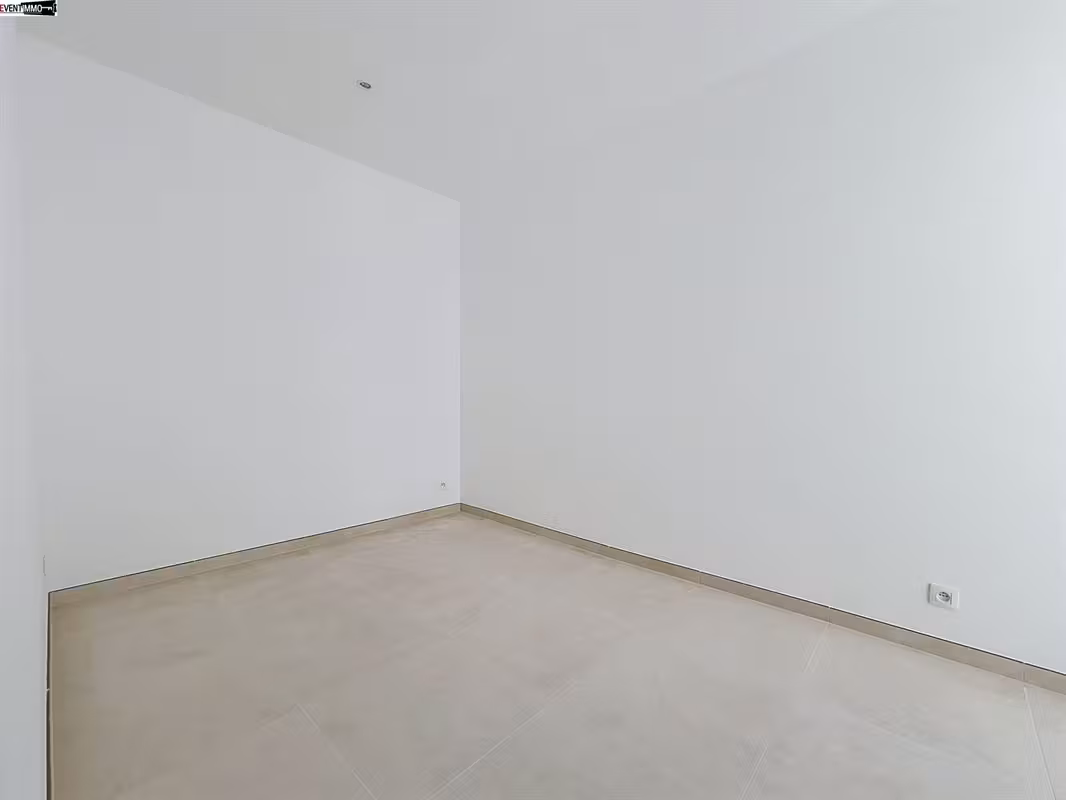 Renovated apartment in Molenbeek-Saint-Jean - 6
