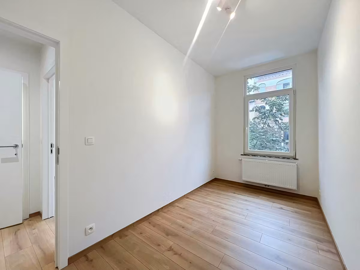 Two-bedroom apartment in Ixelles - 11
