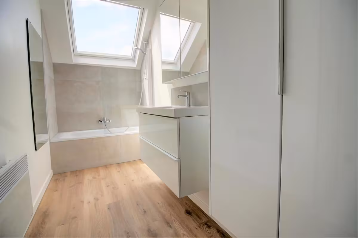 Renovated duplex apartment near Brugmann Square - 8