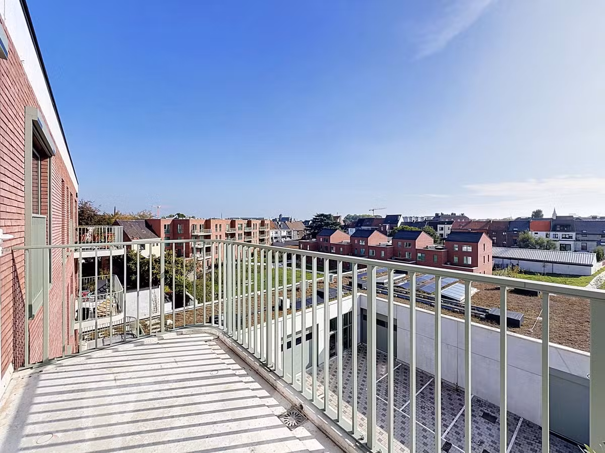 Stijlvol en lichtrijk appartement met zonneterras - 9