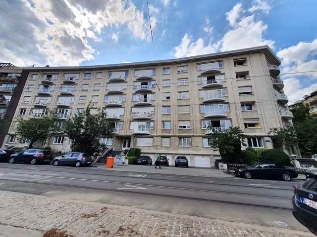 APPARTEMENT - TE HUUR - 1050 ELSENE - € 1.850 - 12
