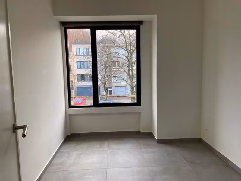 Sunny two-bedroom apartment with terrace - 6