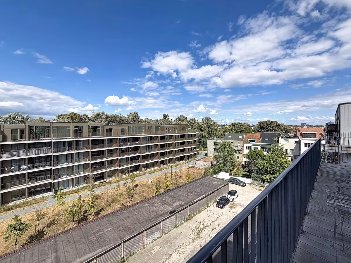 3-bedroom apartment with large terrace - 19