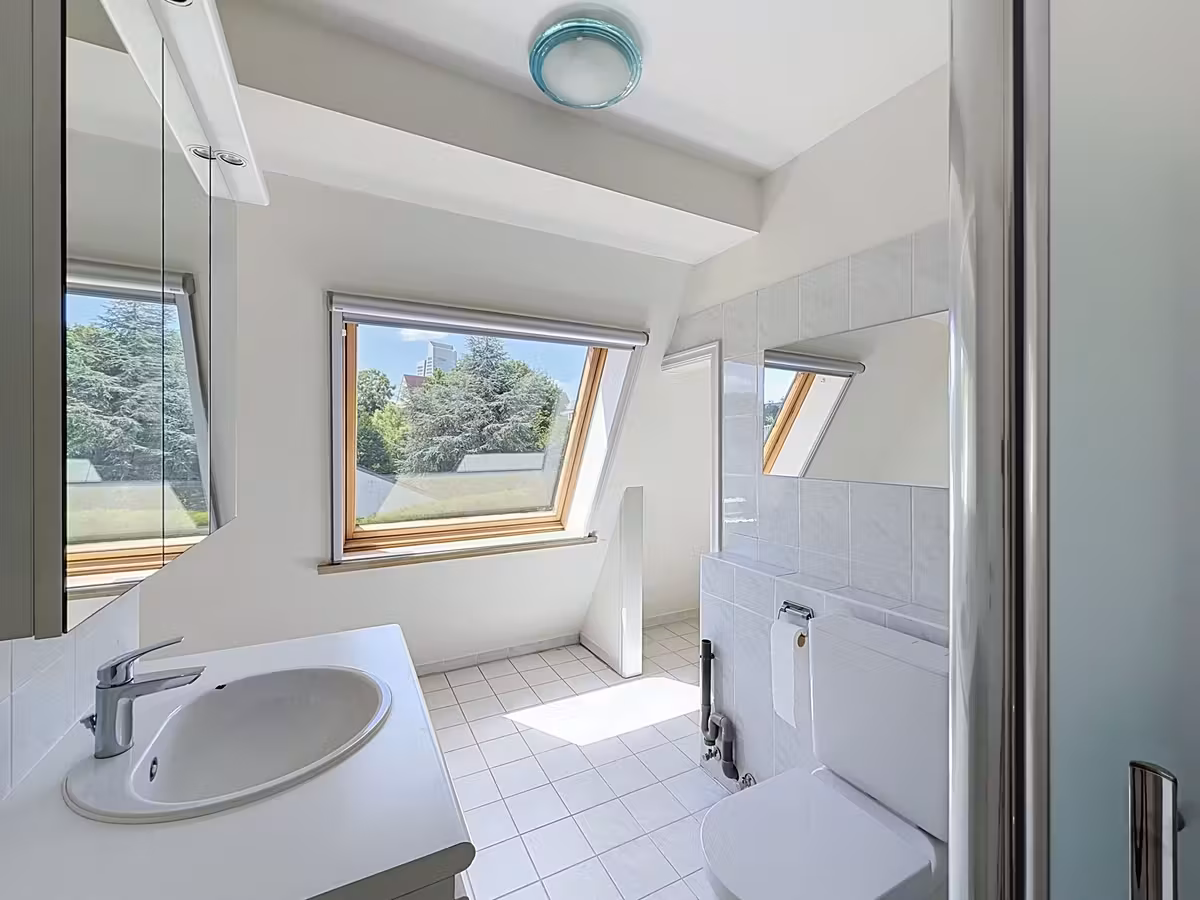 1-bedroom apartment with hotel service for rent - 14