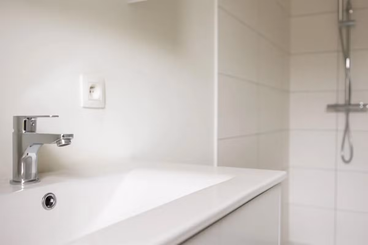 Appartement lumineux avec une chambre à coucher et terrasse - 10
