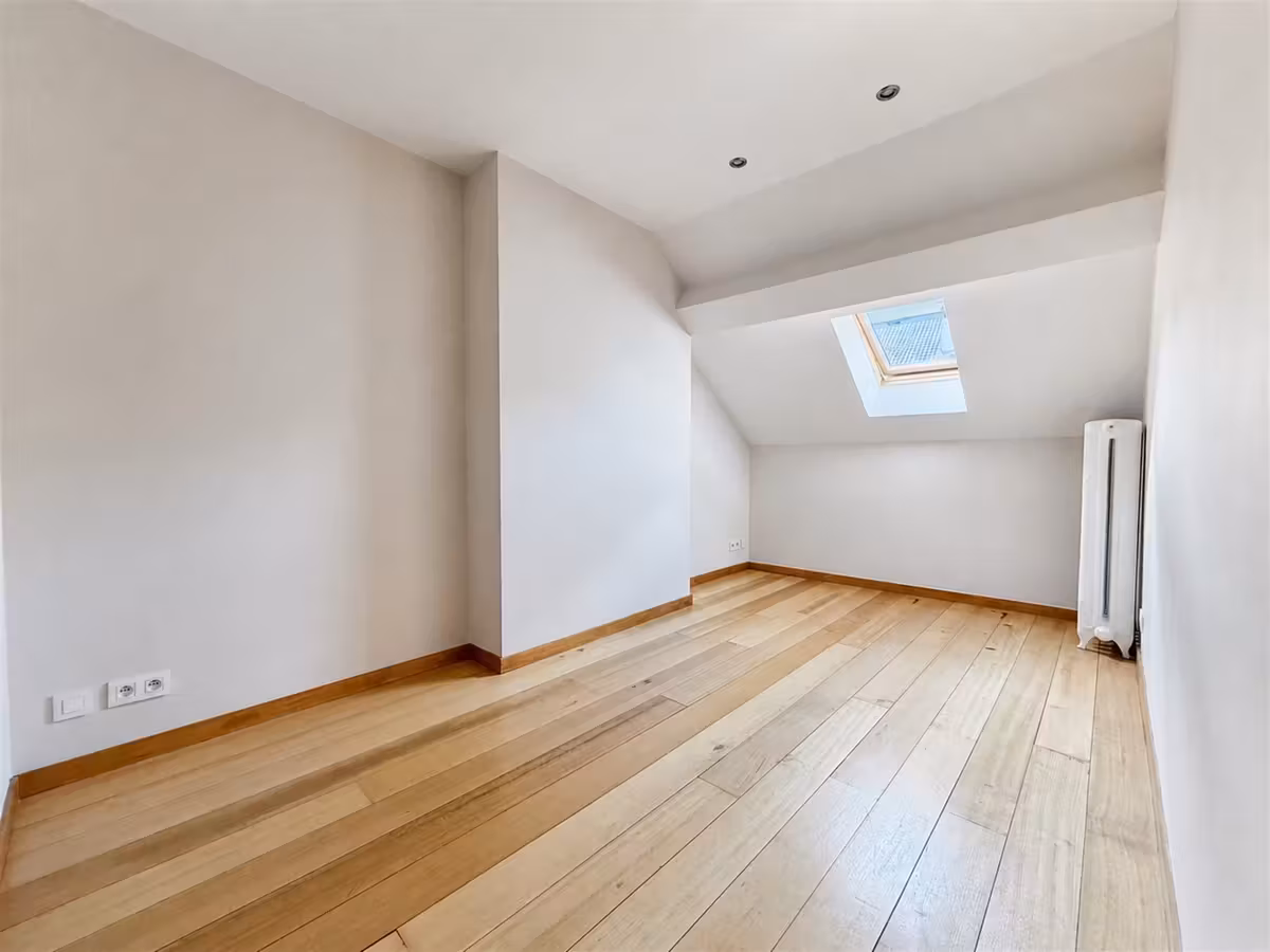 Renovated 2-bedroom duplex in La Chasse - 12