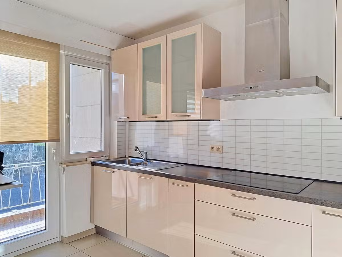 Two-bedroom apartment with terrace - 11