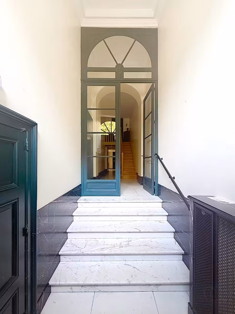 Luxury apartment with terrace and parking - 16