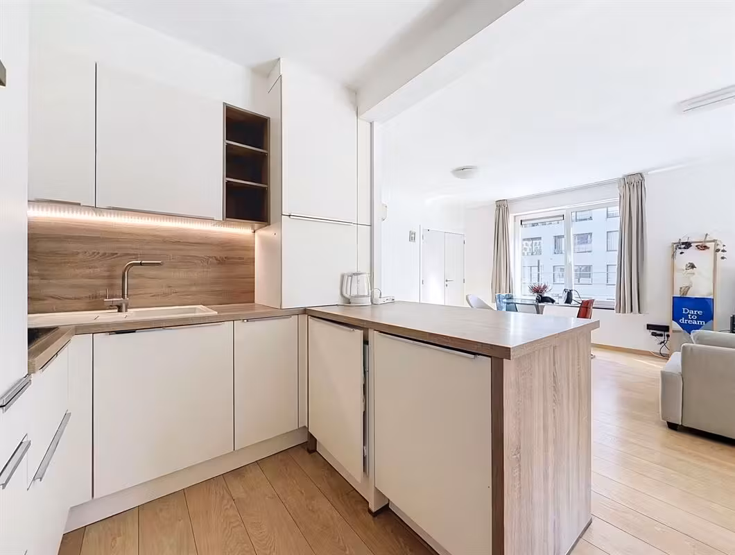 Bright apartment with 3 bedrooms and terrace - 9